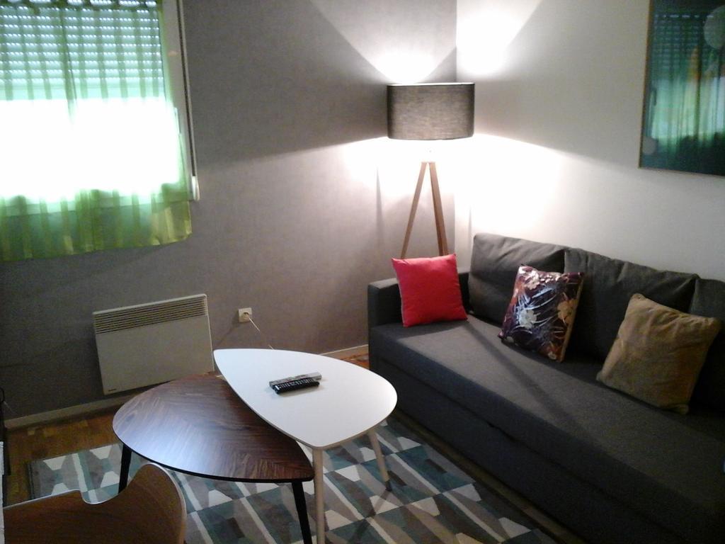 Beau Studio Noisy-Le-Grand Apartamento Exterior foto